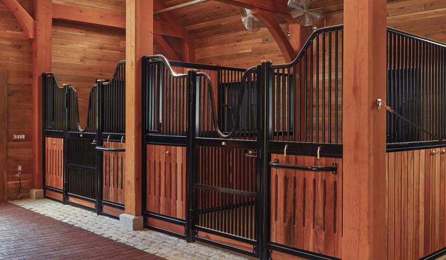 Style E004 - European Series high horse stall front