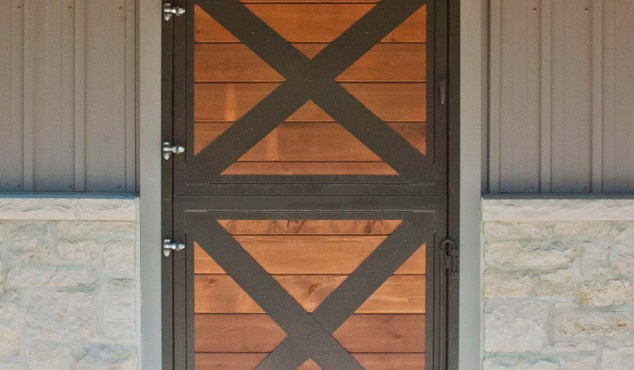 Style DD004 - Standard Dutch door with crossbucks