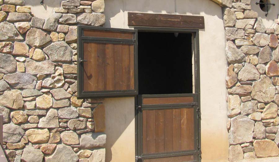 Horse Barn Dutch Doors HVH Wood Fill 41I