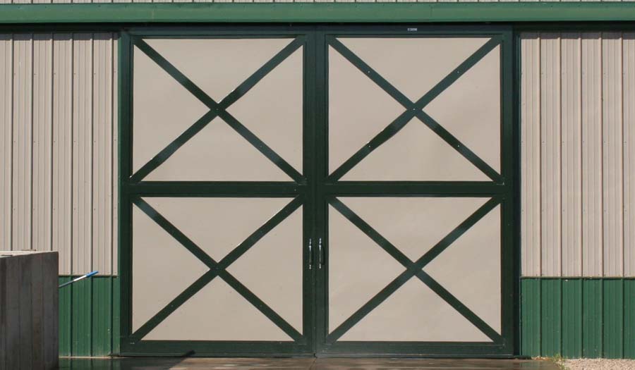 Style BED004 - Sliding barn-end door with full wood top