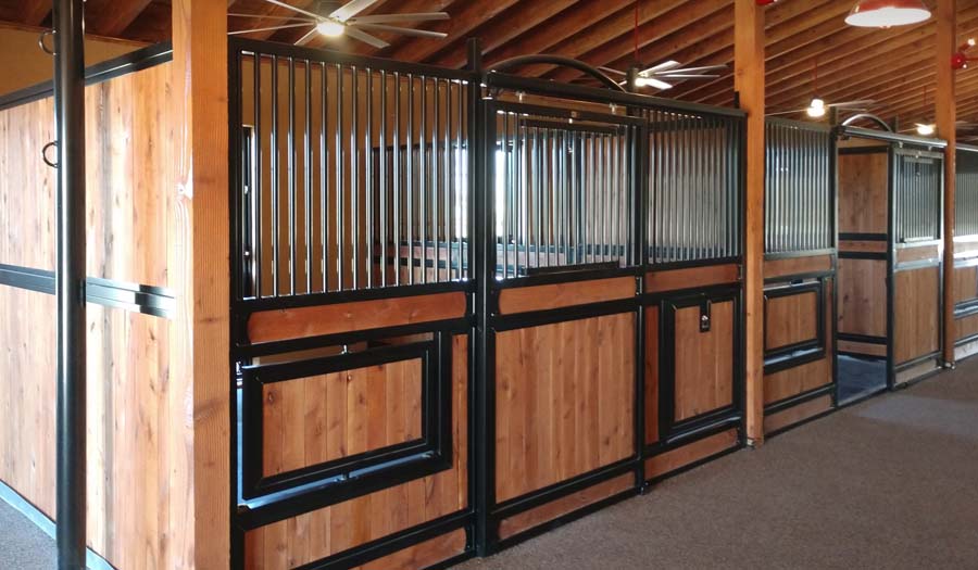 Style L001 - Legend 3700 HVH horse stall front