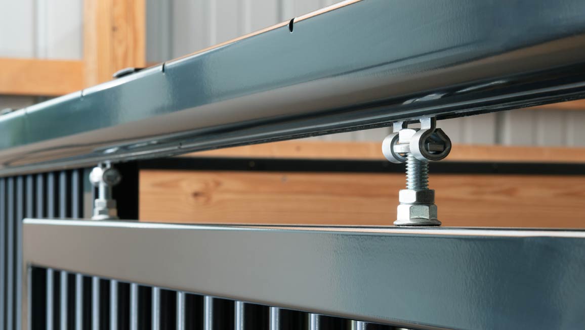 Legend sliding door glid