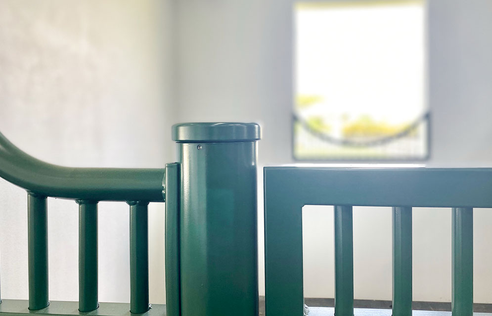 Close up of custom color cap on a low european stall front