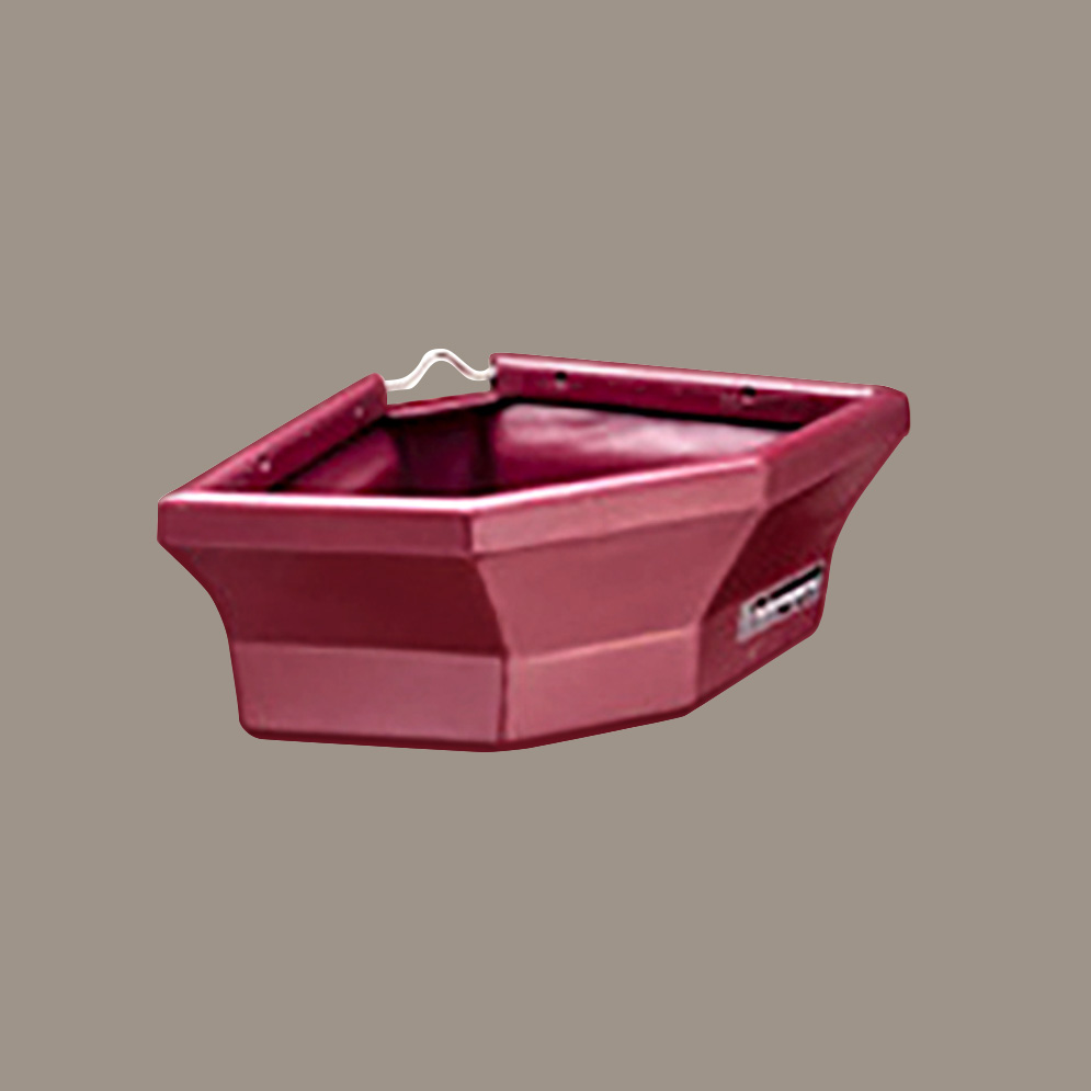 corner grain feeder